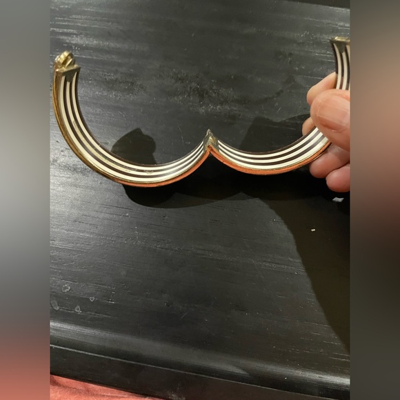 Well loved UC Gold and Pink HENRI BENDEL Designer Bracelet - Picture 7 of 7